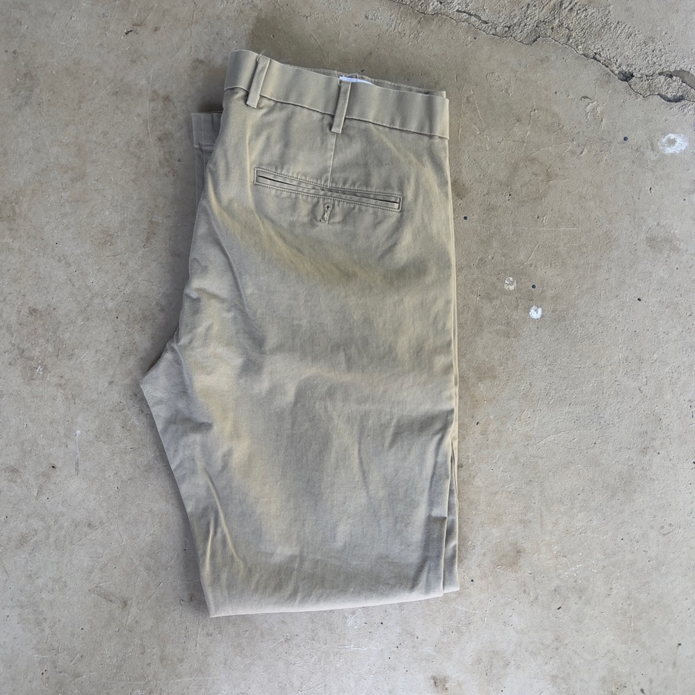 GAP Men's Tan Chino Pants